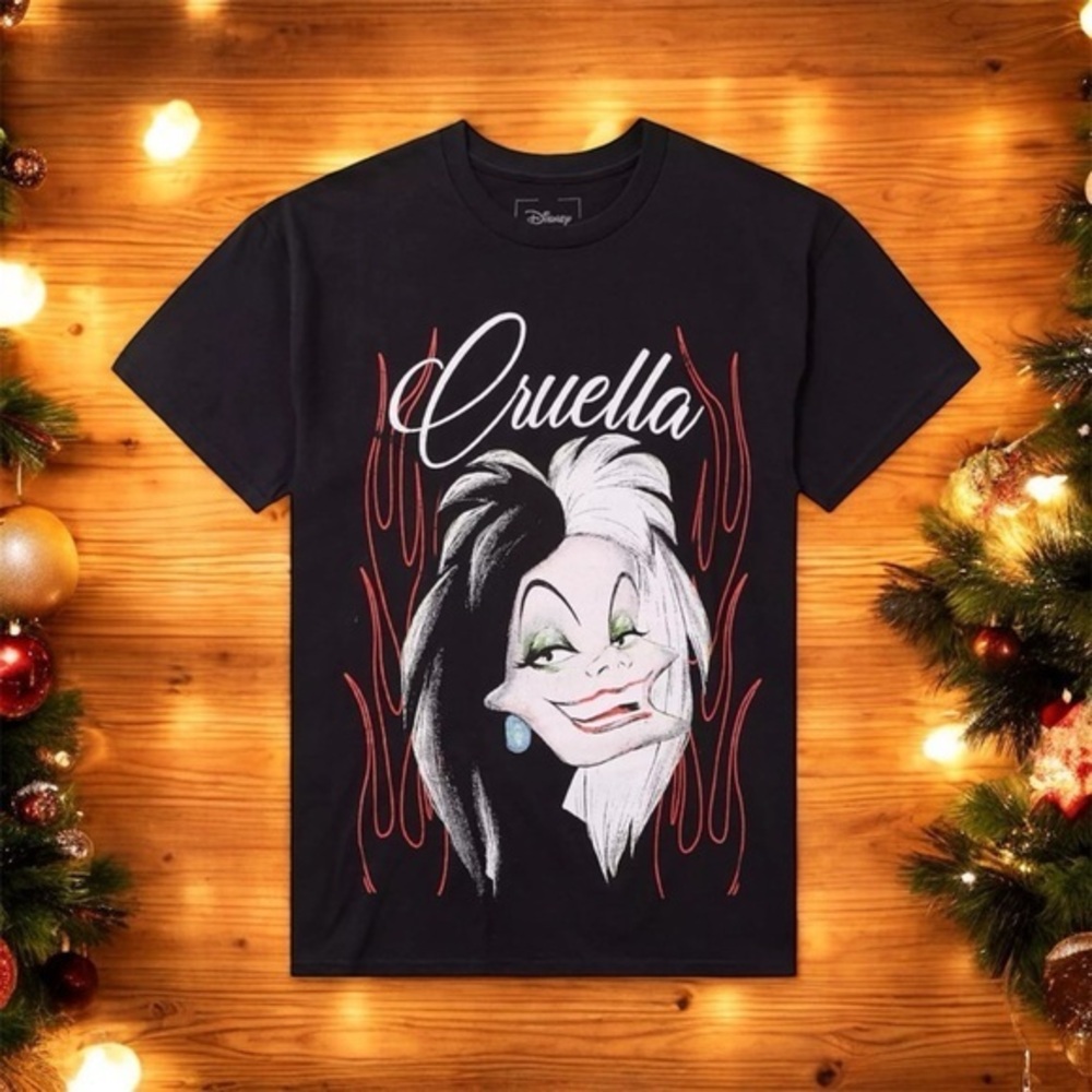 Disney Cruella De Vil Flames Graphic Print T-Shirt